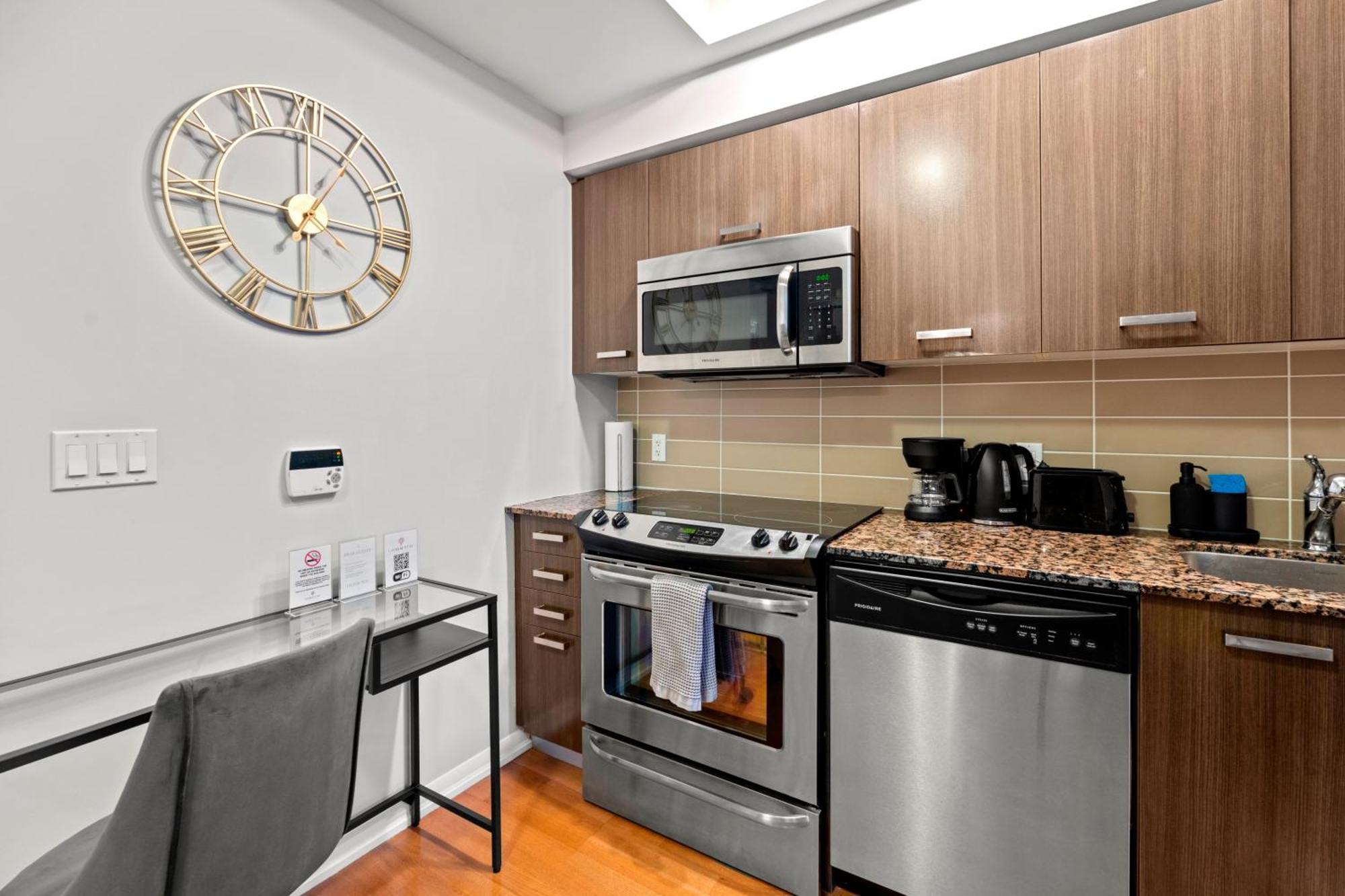 Globalstay. Burano Condos In Downtown 토론토 외부 사진