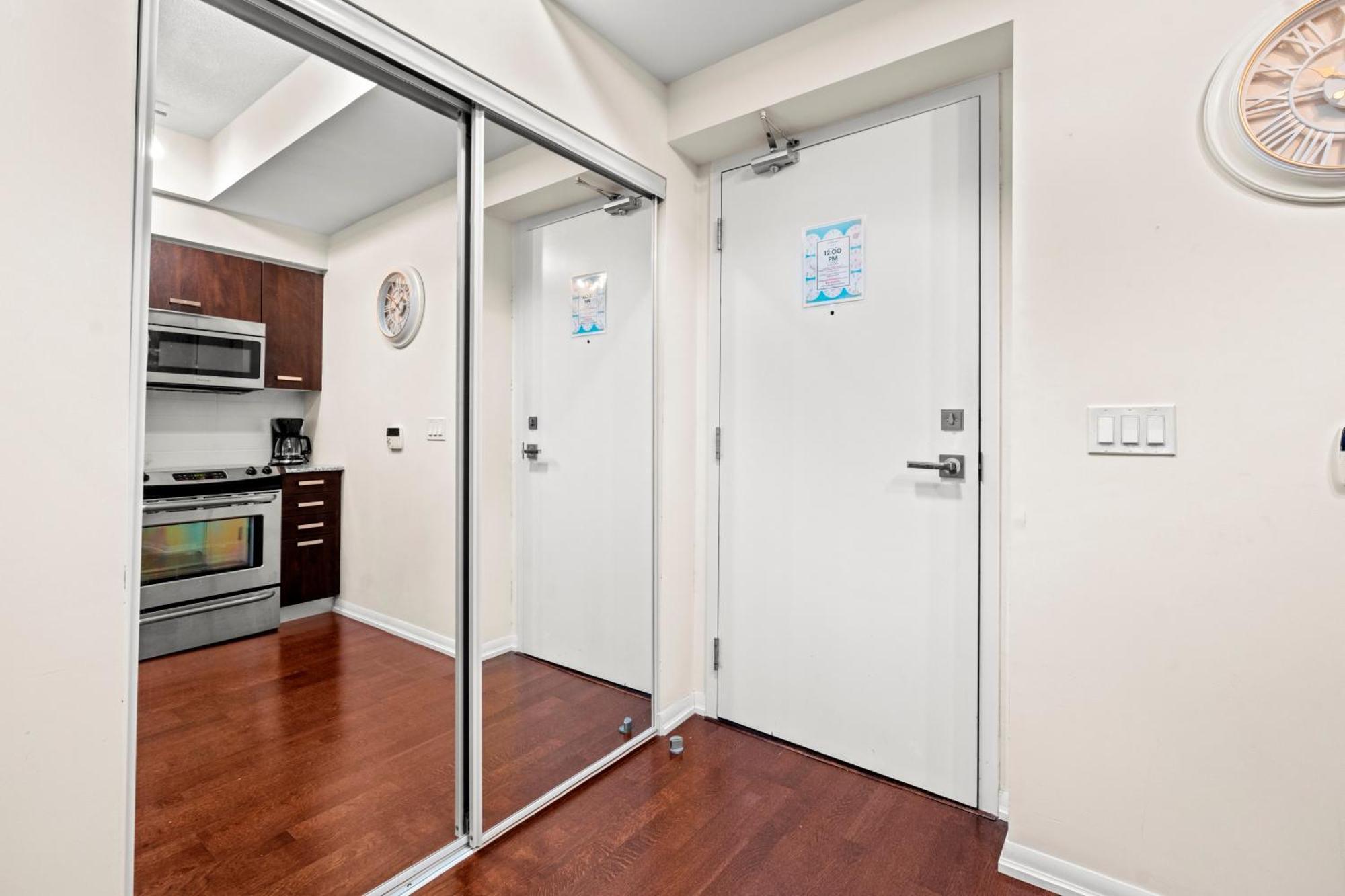 Globalstay. Burano Condos In Downtown 토론토 외부 사진