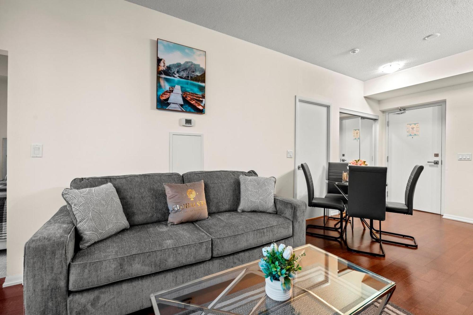 Globalstay. Burano Condos In Downtown 토론토 외부 사진